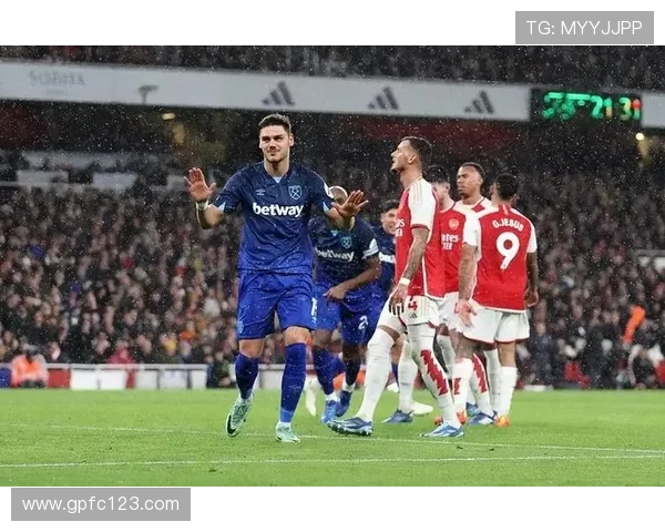 西汉姆联内部人揭示马夫罗帕诺斯去留疑云